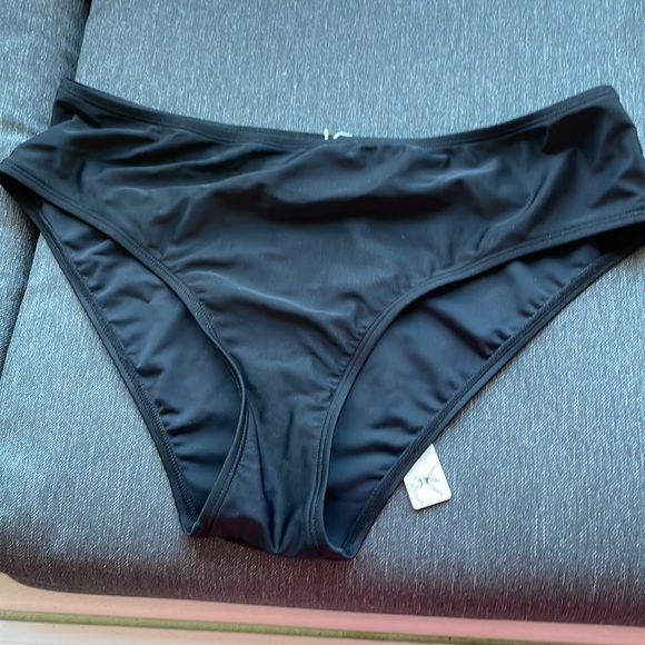 SOLD—Black size large bikini bottom CUPSHE - Picture 3 of 3